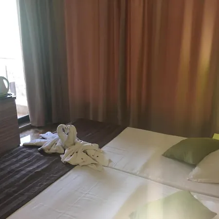 Coral Beach Апартаменты Солнечный берег